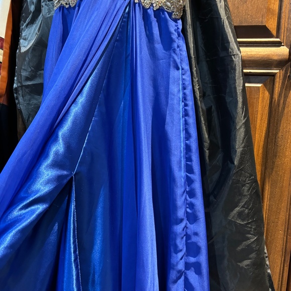 Evening/Prom Dress - Picture 6 of 6